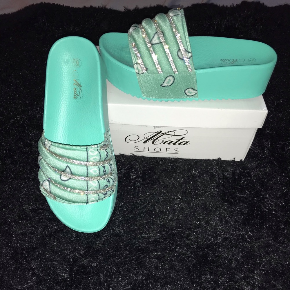MINT BANDANNA SANDALS/PLATFORMS - Picture 2 of 8